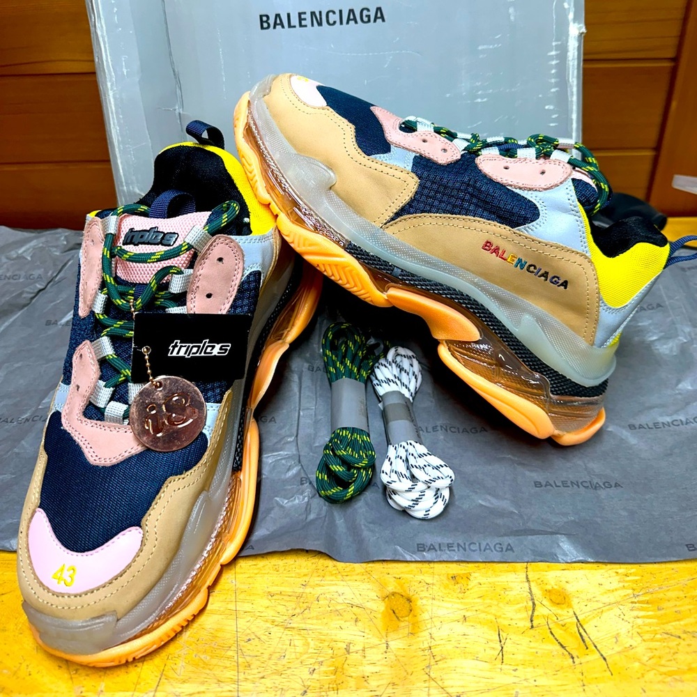 balenciaga shoes size 43 or 9 in US